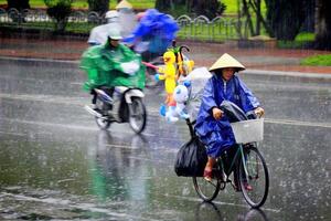 Tin thời tiết ngày 9/5: Bắc Bộ tăng nhiệt, mưa dông rải rác
