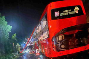 Khánh Hòa: Mưa lũ làm 7 người chết, nâng mức cảnh báo an toàn hồ đập