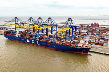 Năm 2025 cả nước xuất siêu 20,03 tỷ USD