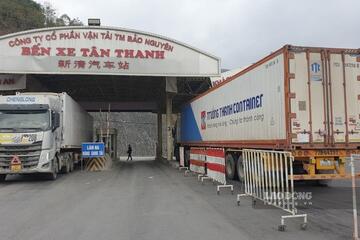 Lạng Sơn: Xuất khẩu tăng mạnh tại cửa khẩu Tân Thanh
