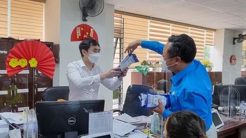 Công đoàn Viên chức Nghệ An đồng hành cùng đoàn viên trong phòng, chống dịch
