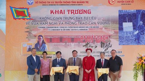 Quảng Trị: Tiếp nhận trưng bày hiện vật về vua Hàm Nghi