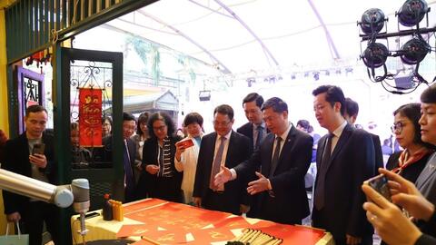 Đón “Tết Công nghệ - Trí tuệ tỏa sáng” tại Phố Sách Xuân 2025