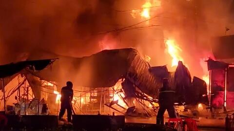 Chợ Thanh Đa cháy lớn giữa đêm