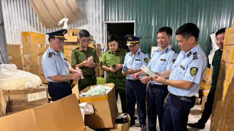 Khi niềm tin người tiêu dùng bị bào mòn...