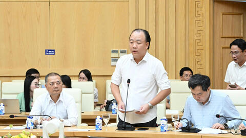 Phân cấp, phân quyền trong kinh doanh khí, thuốc lá, rượu, phát triển chợ