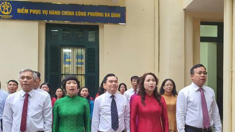 Ngày đầu vận hành chính quyền địa phương 2 cấp ở phường Ba Đình