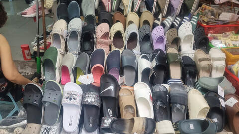 Quản lý thị trường Hà Nội tiếp tục kiểm tra, xử lý hàng giả tại phố cổ