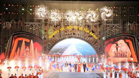 Quảng Trị tái hiện chặng đường lịch sử bằng âm nhạc và ánh sáng