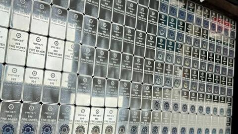 Giá bạc hôm nay 4/9/2025: Bạc đảo chiều tăng
