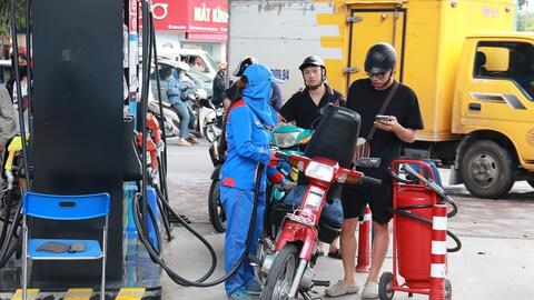 Giá xăng dầu hôm nay 21/10/2025: Đồng loạt giảm mạnh