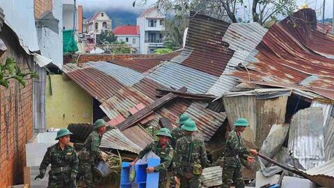 Quyết liệt hơn nữa triển khai “Chiến dịch Quang Trung” thần tốc xây dựng lại, sửa chữa nhà ở cho người dân
