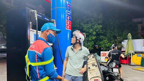 Giá xăng dầu hôm nay 5/1/2026: Tiếp tục biến động