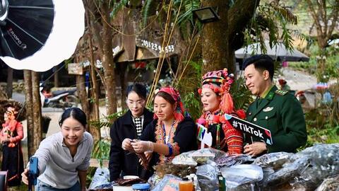 Lai Châu doanh thu hàng trăm triệu đồng từ  livestream bán hàng