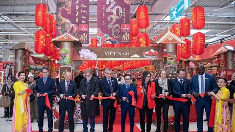 Tết Việt lan tỏa trong lòng nước Pháp