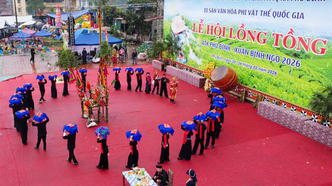 Lên 'Thủ đô gió ngàn' xem bà con người Tày xuống đồng