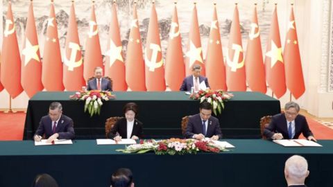 Việt Nam - Trung Quốc ký hai thỏa thuận hợp tác về thương mại