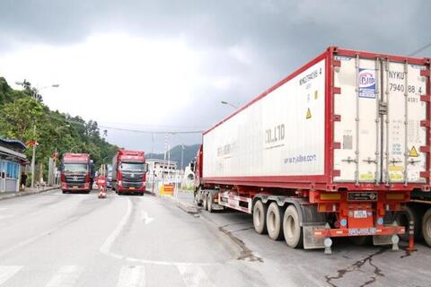Hơn 6 nghìn tấn nông sản xuất khẩu qua các cửa khẩu Lạng Sơn ngày 24/3