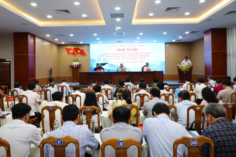 Cà Mau bàn giải pháp giảm hộ nghèo, cận nghèo