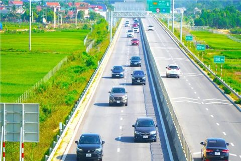 Đề xuất quy hoạch thêm 2 cao tốc vành đai kết nối loạt cửa khẩu phía Bắc