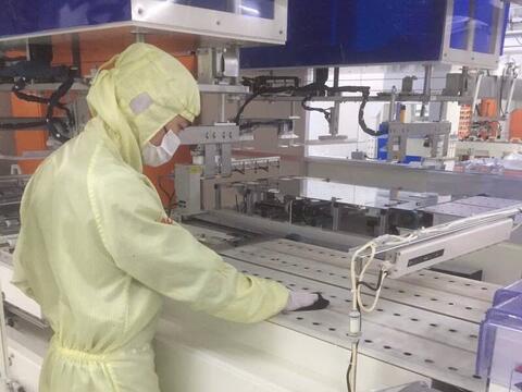 Làm xanh nhà máy, nâng tầm năng suất