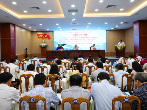 Cà Mau bàn giải pháp giảm hộ nghèo, cận nghèo