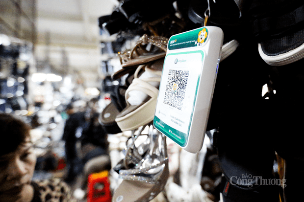 Chuyển đổi số mang lại ‘sức sống mới’ cho chợ truyền thống ở Hà Tĩnh