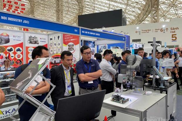 Hà Nội: Thúc đẩy công nghiệp hỗ trợ, kết nối chuỗi sản xuất toàn cầu