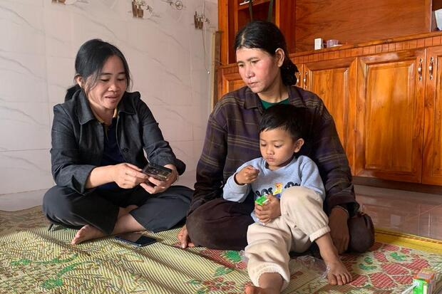 Lợi đơn lợi kép từ giảm nghèo thông tin