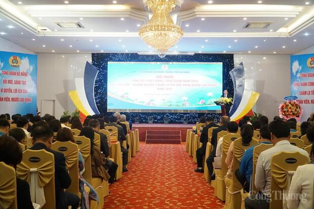 Đà Nẵng: Tặng phiếu mua hàng gần 10 tỷ đồng cho công nhân đi chợ Tết