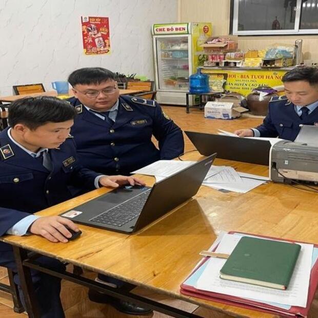 Cao Bằng: Xử phạt hộ kinh doanh ăn uống không lưu mẫu thức ăn