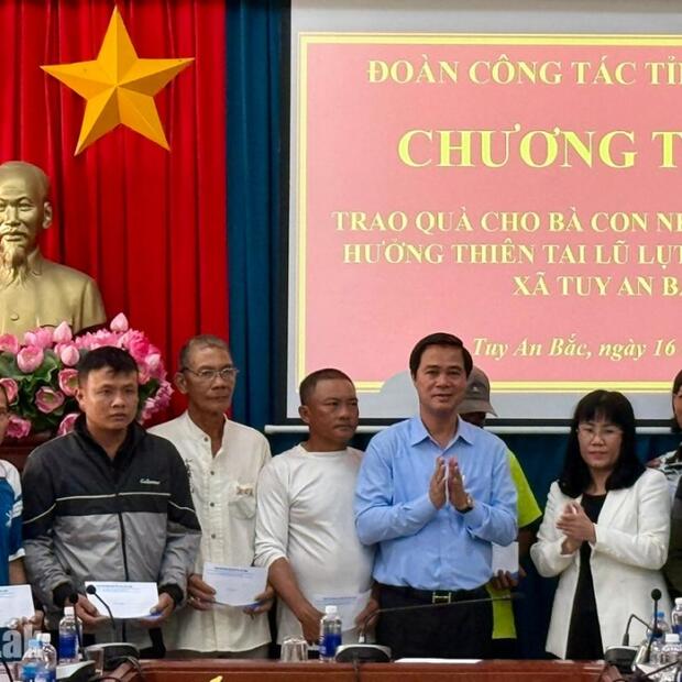 Bắc Ninh trao 5,1 tỷ đồng hỗ trợ Đắk Lắk khắc phục hậu quả thiên tai