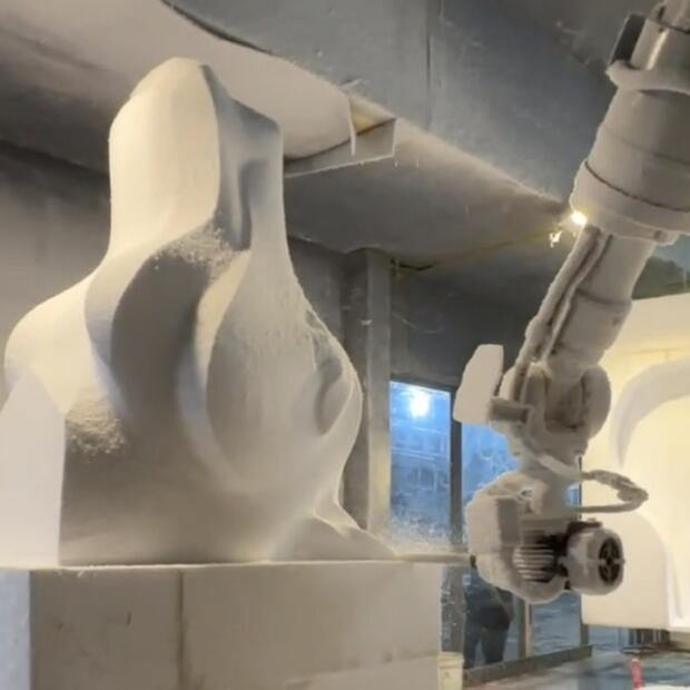 Cận cảnh hậu trường sản xuất linh vật ngựa Đường hoa Nguyễn Huệ Tết 2026