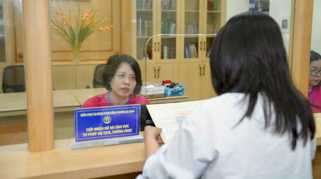 Ngày đầu vận hành chính quyền địa phương 2 cấp ở phường Ba Đình Ngày đầu vận hành chính quyền địa phương 2 cấp ở phường Ba Đình