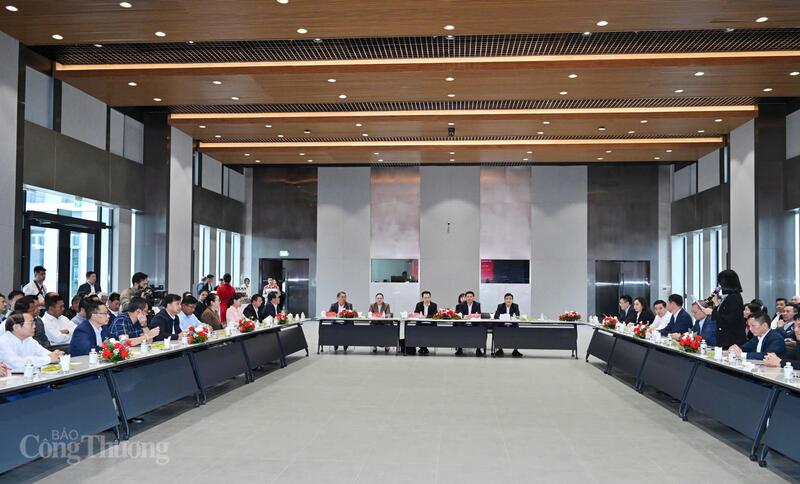 Quang cảnh sự kiện. Ảnh: Cấn Dũng