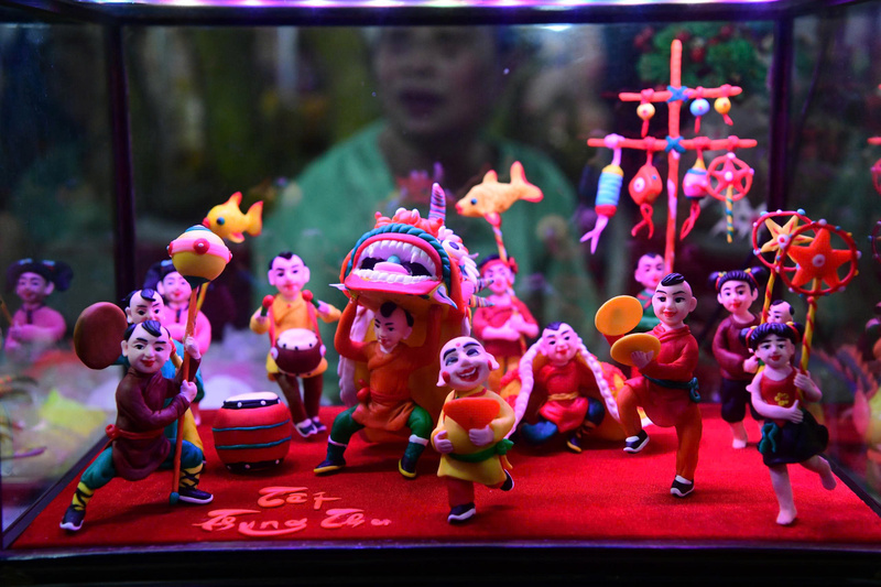 Xã Phượng Dực nổi tiếng với nghề tò he. Ảnh: N.H.