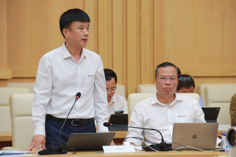 Đại diện EVNNPT phát biểu tại cuộc họp