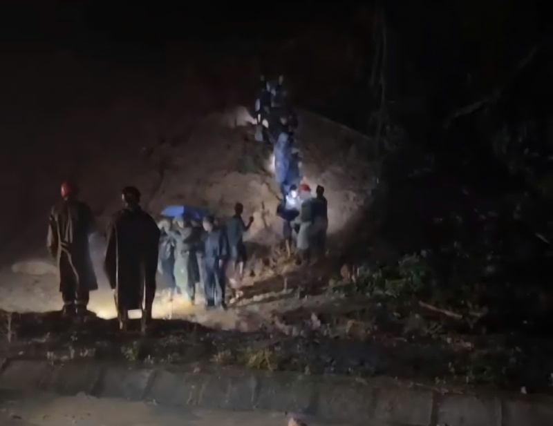 Hiện trường vụ sạt lở đêm 16/11