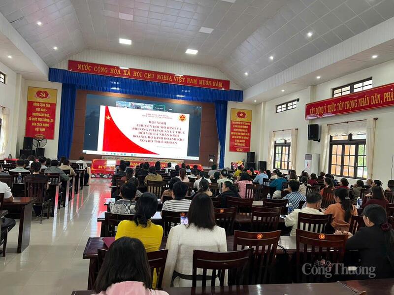 Quang cảnh hội nghị