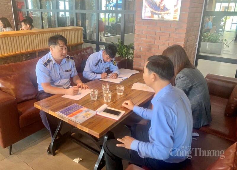 Gia Lai ra quân giám sát, tuyên truyền về giá, an toàn thực phẩm - 1