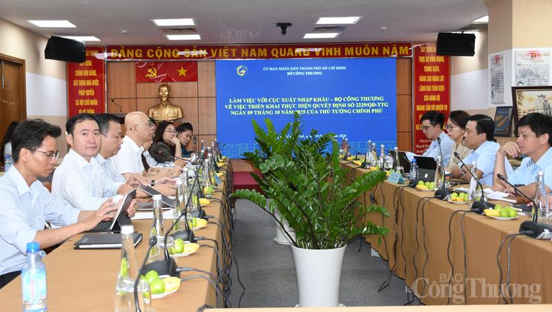 Đại biểu tham dự sự kiện.