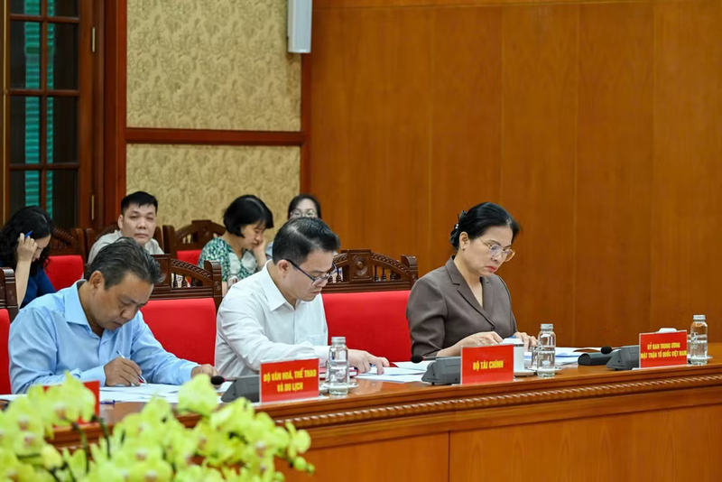 Các đại biểu dự cuộc họp. Ảnh: Duy Linh