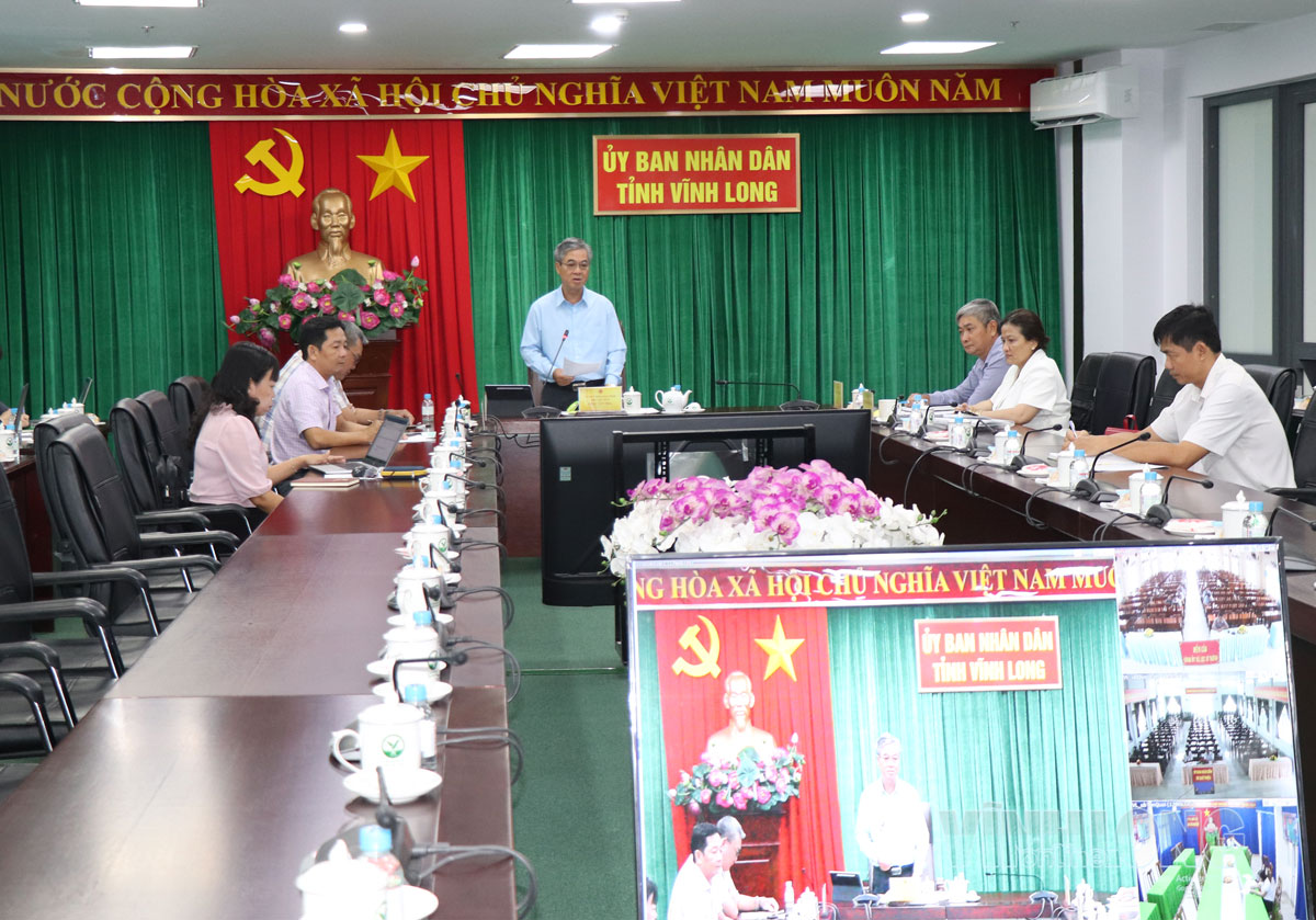 Đồng chí Châu Văn Hòa - Tỉnh ủy viên, Phó Chủ tịch UBND tỉnh phát biểu tại cuộc họp.