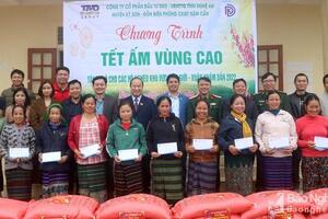 Công ty Cổ phần DKD tặng hơn 300 suất quà Tết cho cán bộ, chiến sỹ và người dân Kỳ Sơn