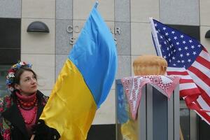 Vì sao Mỹ bị rơi vào bẫy vì Ukraine?
