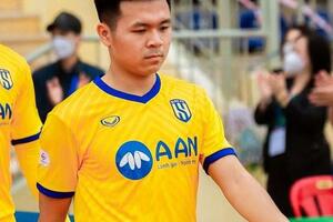 Ai làm phá sản tính toán của HLV Kiatisak?