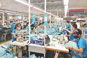 Xuất khẩu dệt may bứt tốc