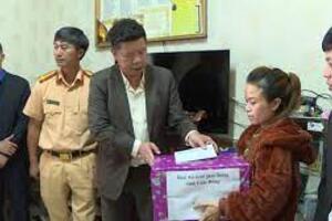 Thăm hỏi nạn nhân, gia đình nạn nhân tai nạn giao thông