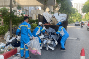Đống Đa: Tăng cường xử lý vệ sinh môi trường dịp 10/10
