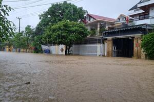 Quảng Trị: Mưa lớn, nhiều tuyến đường ngập sâu